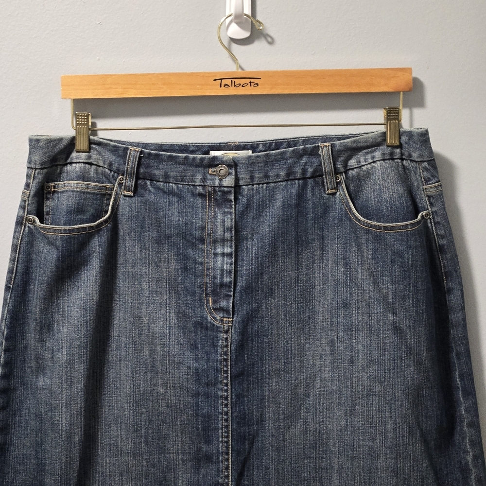 Talbots Women's Blue Denim Jeans Skirt Size 16W Stretch Classic Mini Casual